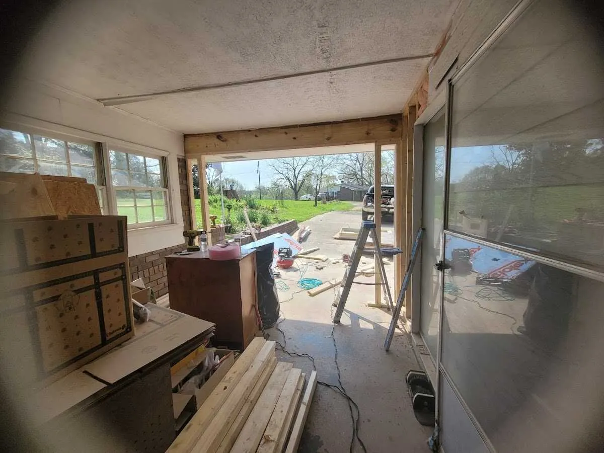 Air movers and dehumidifier for Water Mitigation Services in Pharr